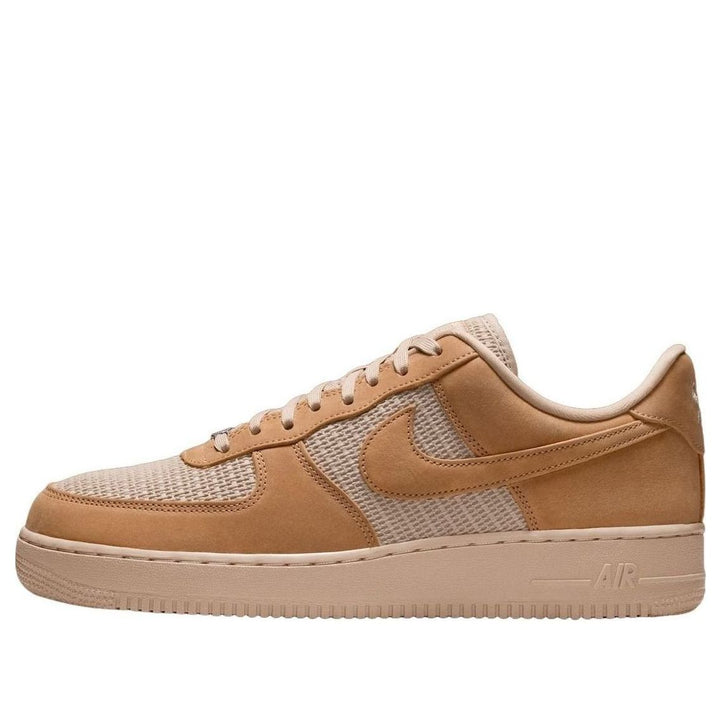 NIKE AIR FORCE 1 LOW &