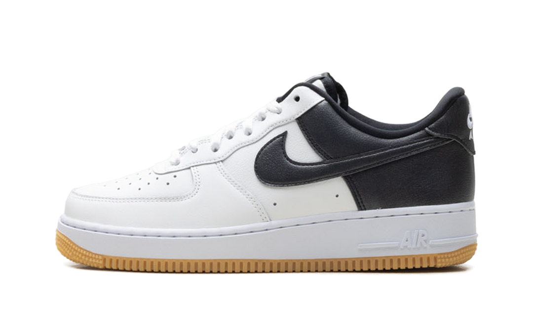 NIKE AIR FORCE 1 LOW &