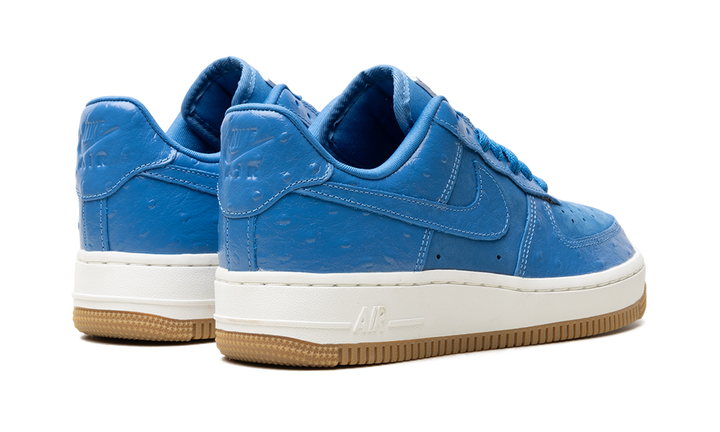 NIKE AIR FORCE 1 LOW &