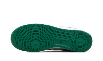 NIKE AIR FORCE 1 LOW '07 MALACHITE WHITE — Stock