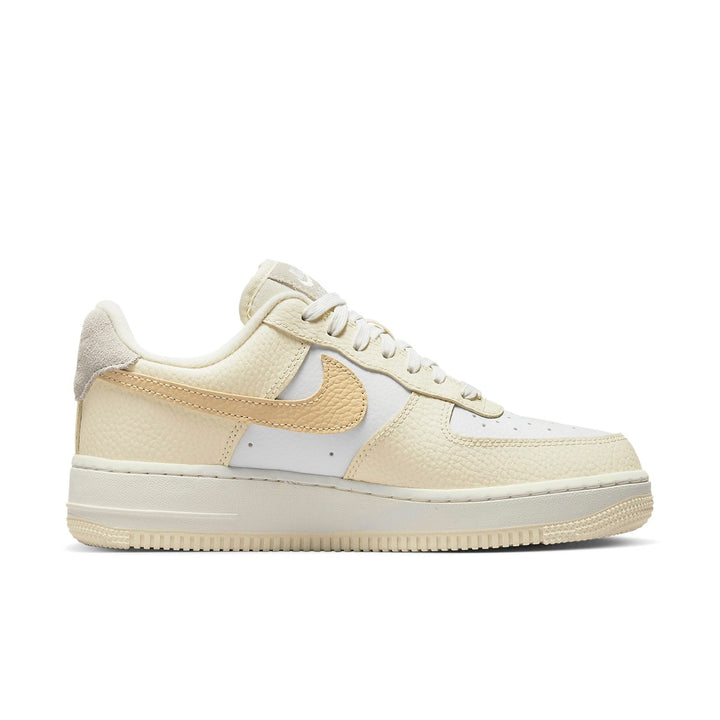 NIKE AIR FORCE 1 LOW 07 MINI SWOOSH COCONUT MILK WOMENS