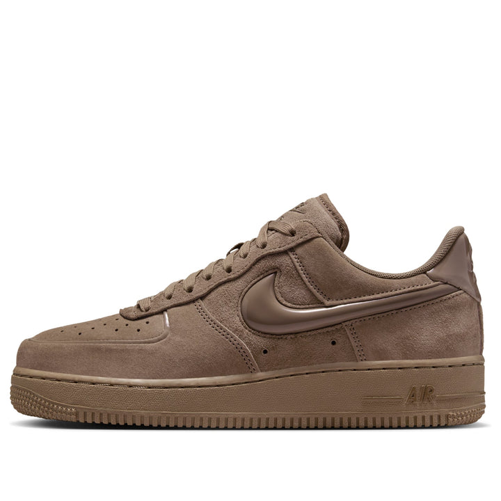 NIKE AIR FORCE 1 LOW &