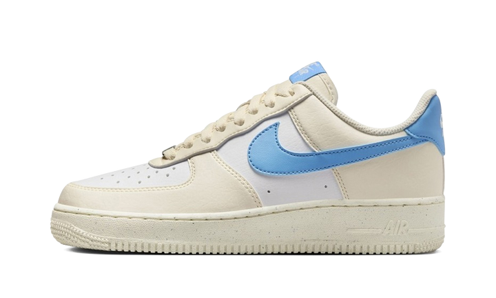 NIKE AIR FORCE 1 LOW &