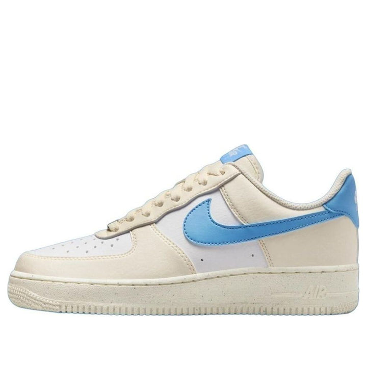 NIKE AIR FORCE 1 LOW &