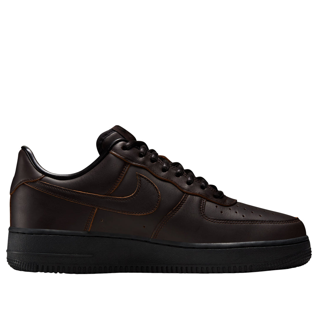 NIKE AIR FORCE 1 LOW &