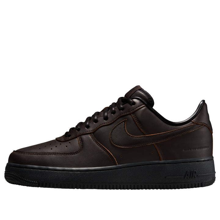 NIKE AIR FORCE 1 LOW &