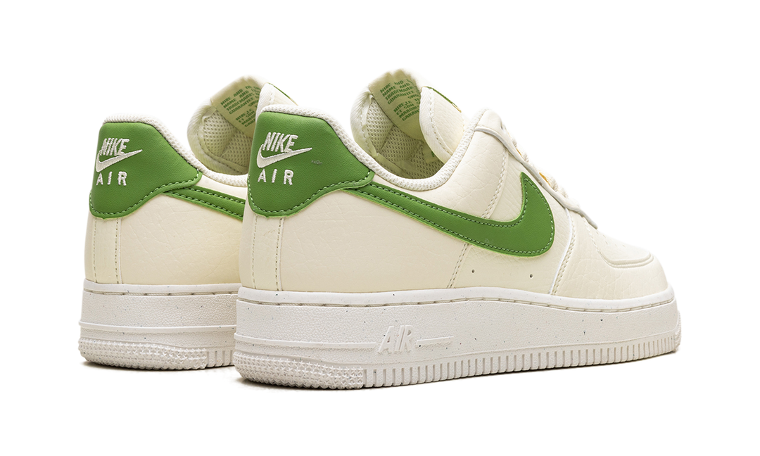 NIKE AIR FORCE 1 LOW 07 SE COCONUT MILK CHLOROPHYLL WOMENS