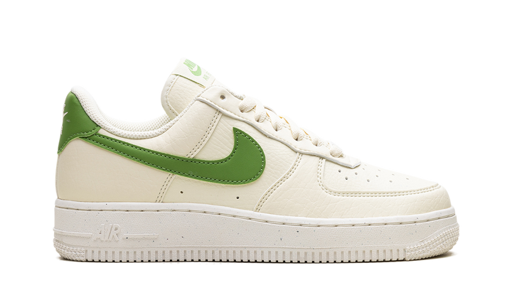 NIKE AIR FORCE 1 LOW 07 SE COCONUT MILK CHLOROPHYLL WOMENS