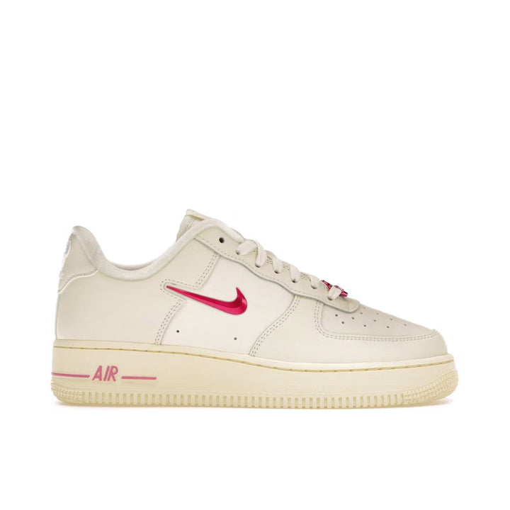 NIKE AIR FORCE 1 LOW 07 SE DANCE PLAYFUL PINK WOMENS — Stock 