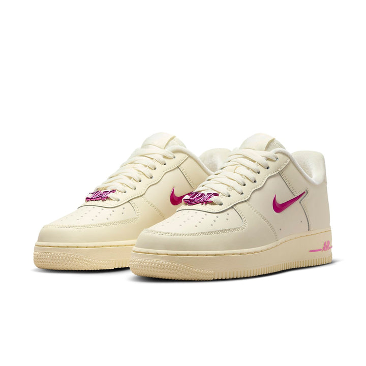 NIKE AIR FORCE 1 LOW 07 SE DANCE PLAYFUL PINK WOMENS — Stock 