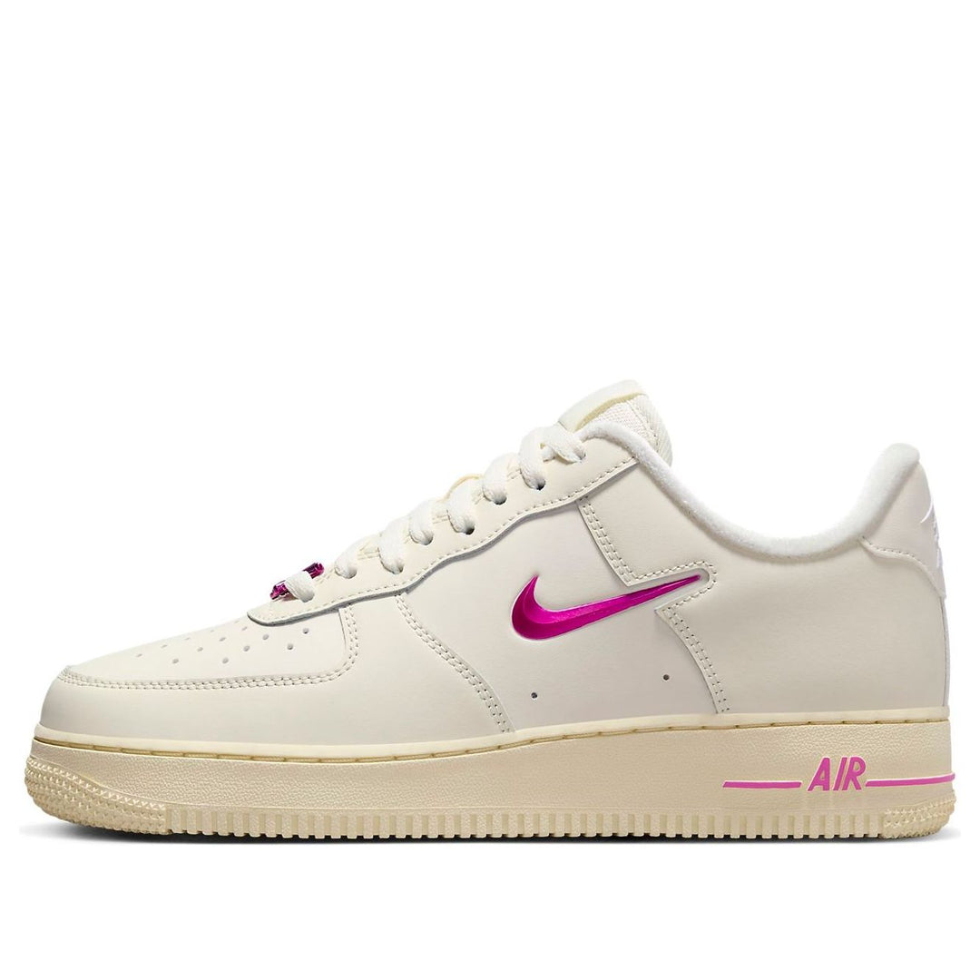 NIKE AIR FORCE 1 LOW 07 SE DANCE PLAYFUL PINK WOMENS — Stock 