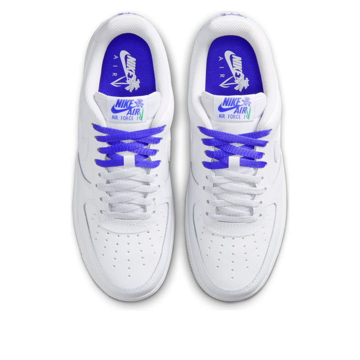 NIKE AIR FORCE 1 LOW &