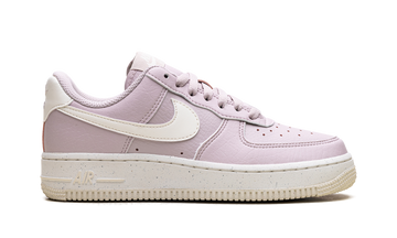 NIKE AIR FORCE 1 LOW '07 SE NEXT NATURE PLATINUM VIOLET COCONUT MILK WOMENS — Stock