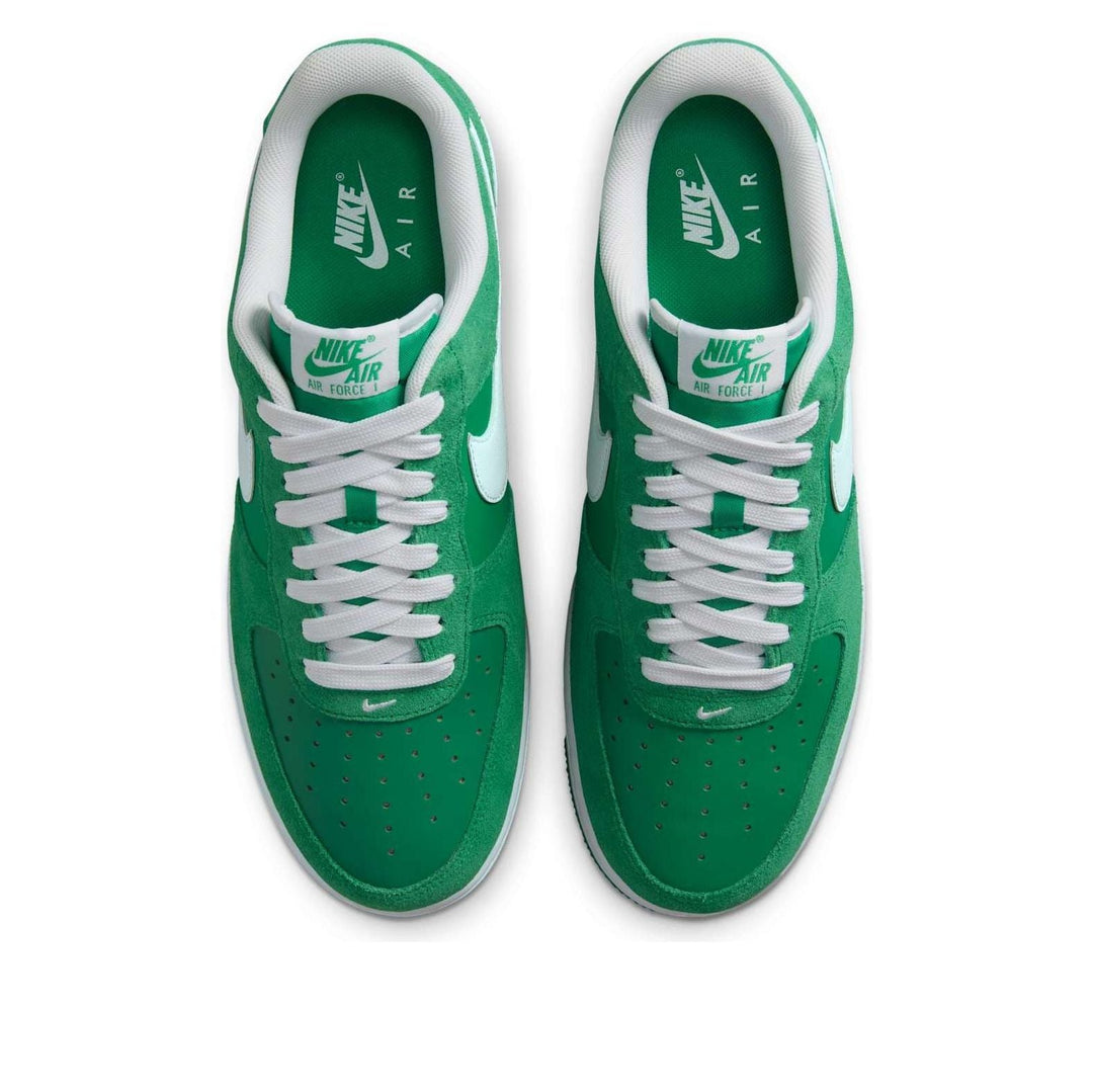 NIKE AIR FORCE 1 LOW &