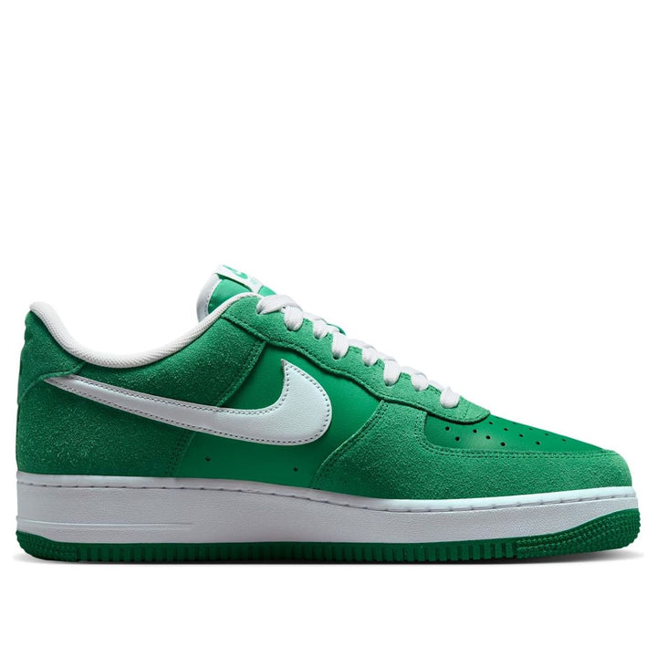 NIKE AIR FORCE 1 LOW &
