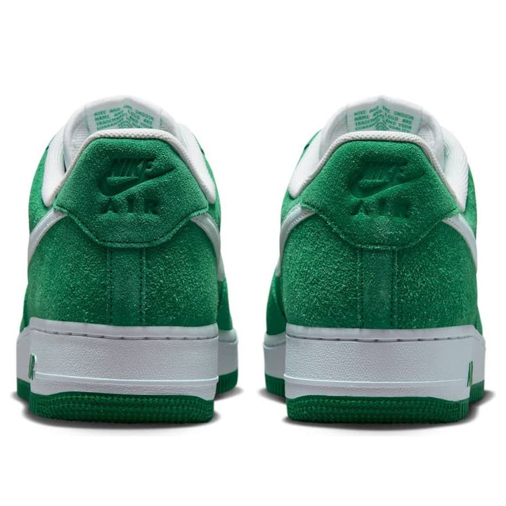 NIKE AIR FORCE 1 LOW &