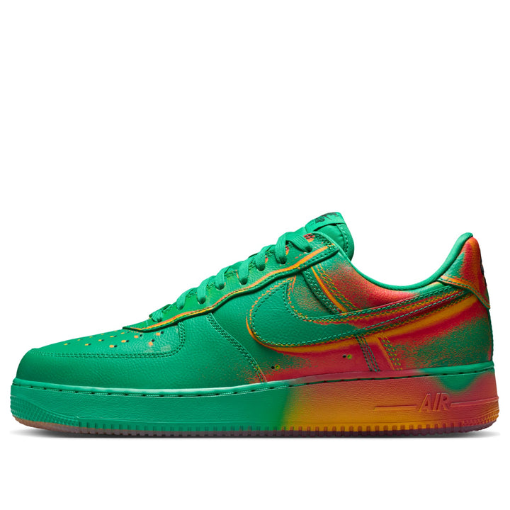 NIKE AIR FORCE 1 LOW &