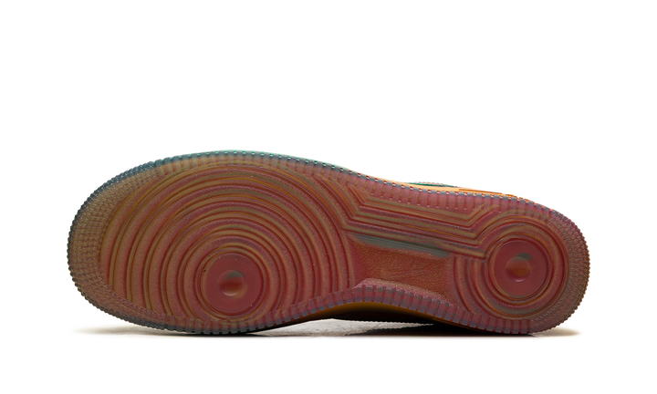 NIKE AIR FORCE 1 LOW &