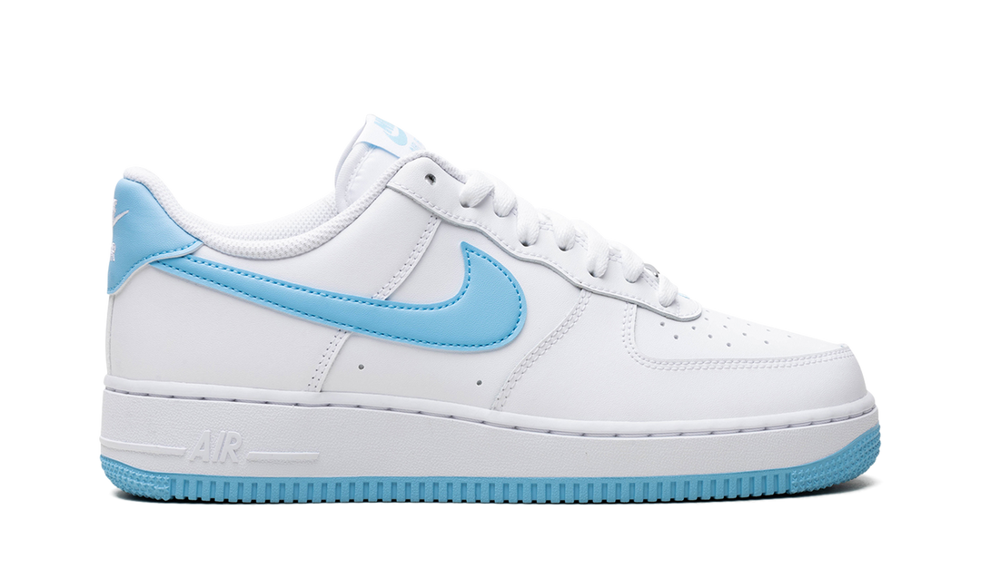 NIKE AIR FORCE 1 LOW 07 WHITE AQUARIUS BLUE — Stock 
