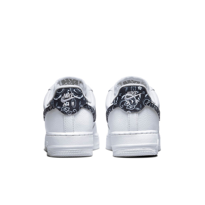 NIKE AIR FORCE 1 LOW 07 WHITE BLACK PAISLEY WOMENS