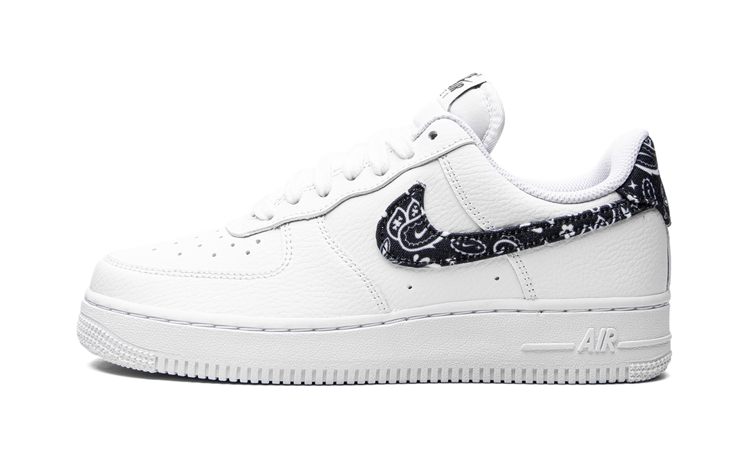 NIKE AIR FORCE 1 LOW 07 WHITE BLACK PAISLEY WOMENS