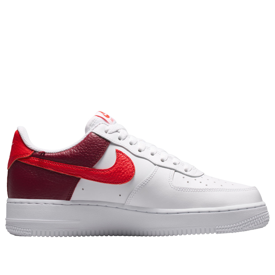 NIKE AIR FORCE 1 LOW &