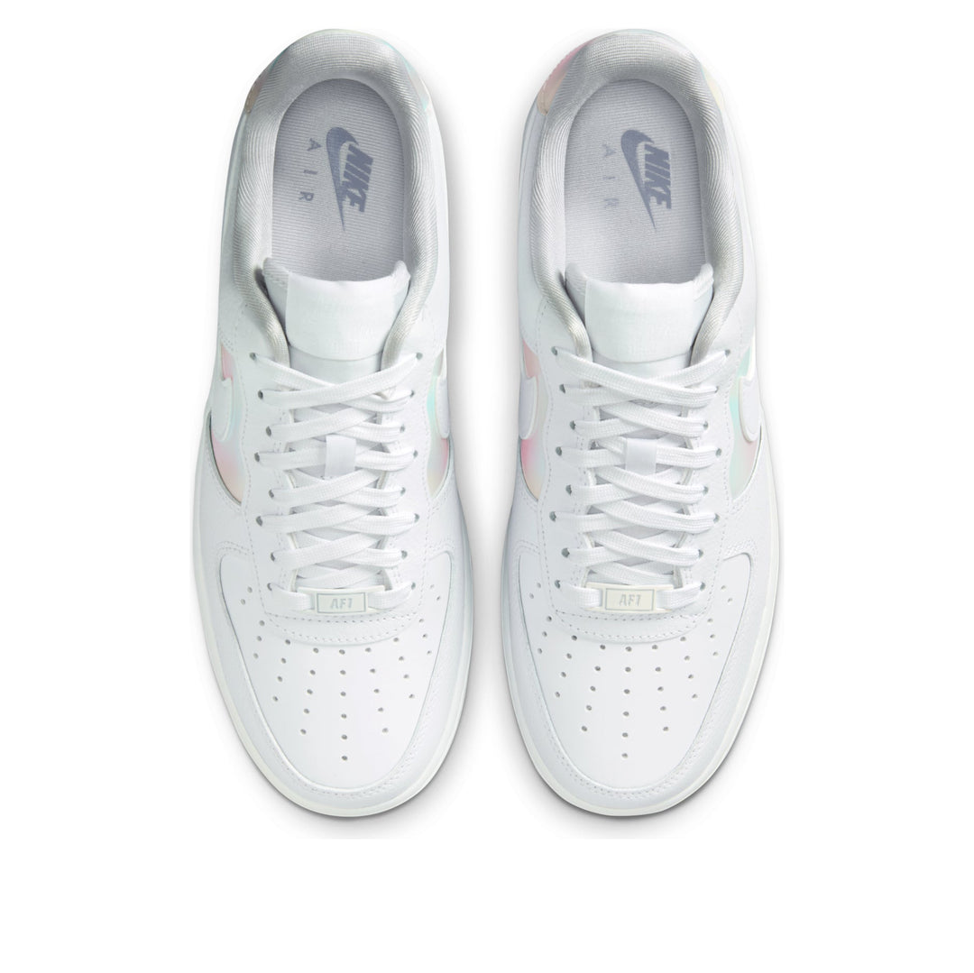 NIKE AIR FORCE 1 LOW &
