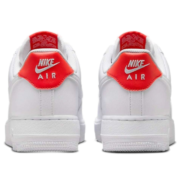 NIKE AIR FORCE 1 LOW &