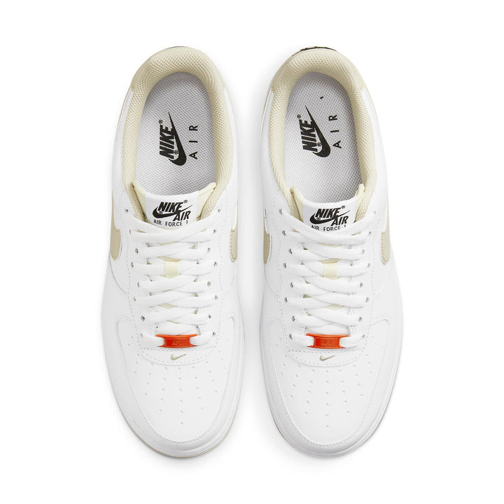 NIKE AIR FORCE 1 LOW &
