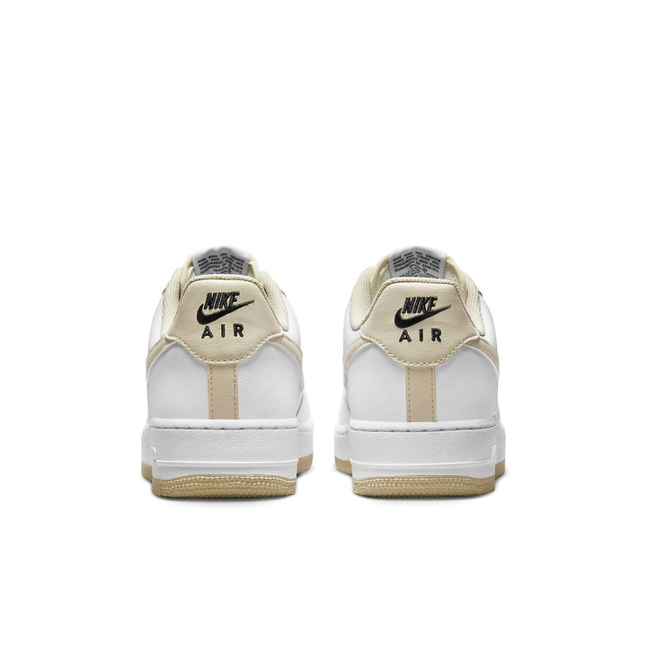 NIKE AIR FORCE 1 LOW &