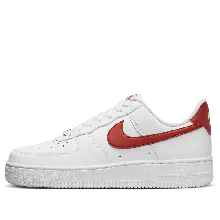 NIKE AIR FORCE 1 LOW &
