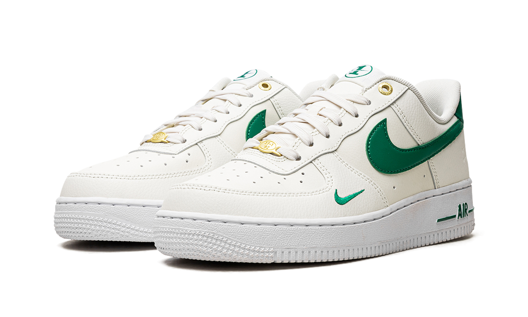 NIKE AIR FORCE 1 LOW 40TH ANNIVERSARY SAIL MALACHITE WOMENS
