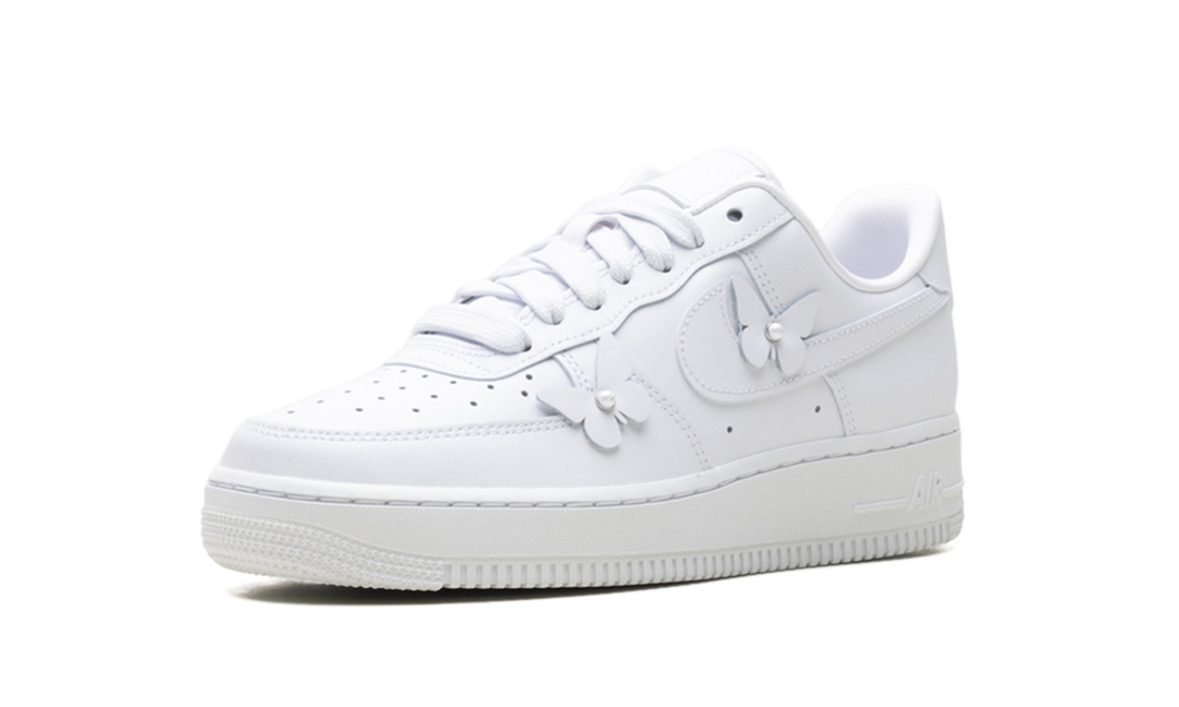 NIKE AIR FORCE 1 LOW BUTTERFLY WHITE WOMENS