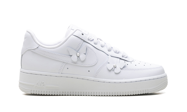 NIKE AIR FORCE 1 LOW BUTTERFLY WHITE WOMENS