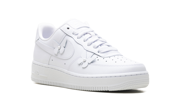 NIKE AIR FORCE 1 LOW BUTTERFLY WHITE WOMENS