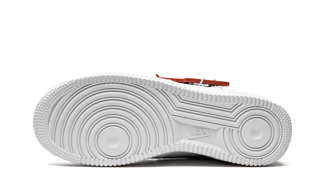 NIKE AIR FORCE 1 LOW CARABINER SWOOSH
