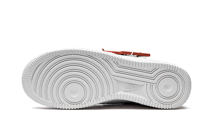 NIKE AIR FORCE 1 LOW CARABINER SWOOSH