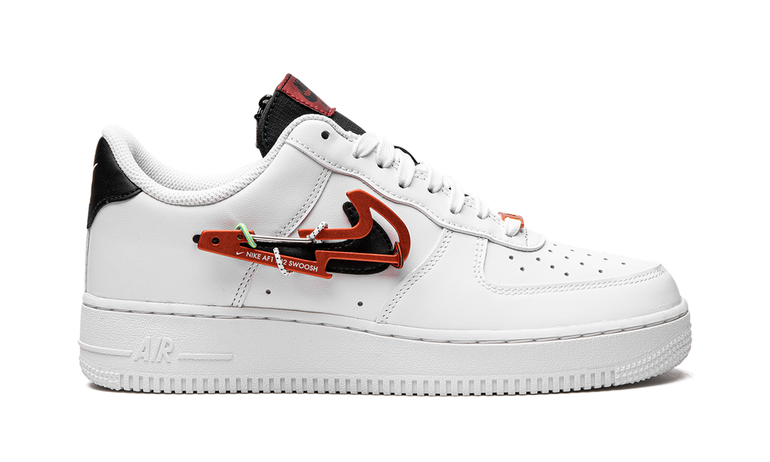NIKE AIR FORCE 1 LOW CARABINER SWOOSH