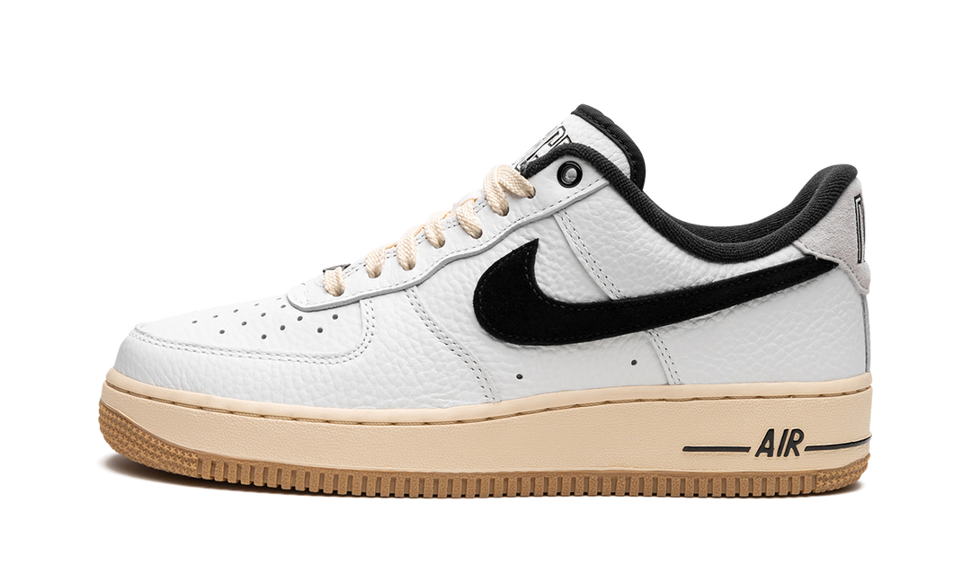NIKE AIR FORCE 1 LOW COMMAND FORCE WHITE BLACK WOMENS