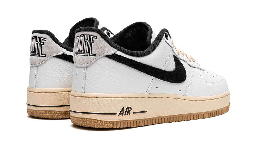 NIKE AIR FORCE 1 LOW COMMAND FORCE WHITE BLACK WOMENS
