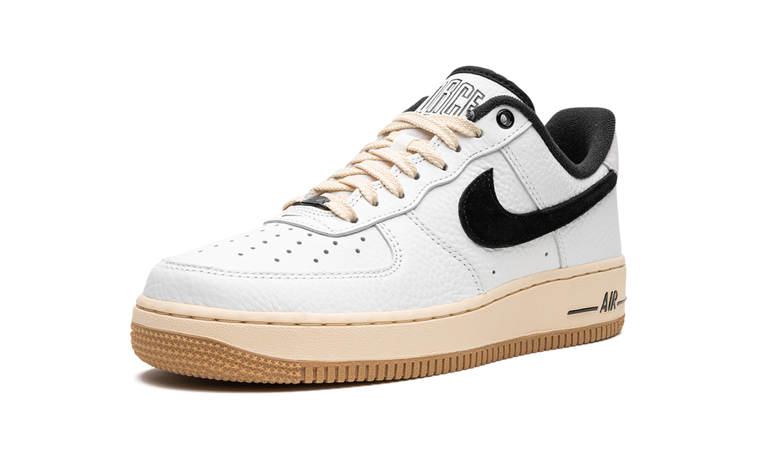 NIKE AIR FORCE 1 LOW COMMAND FORCE WHITE BLACK WOMENS