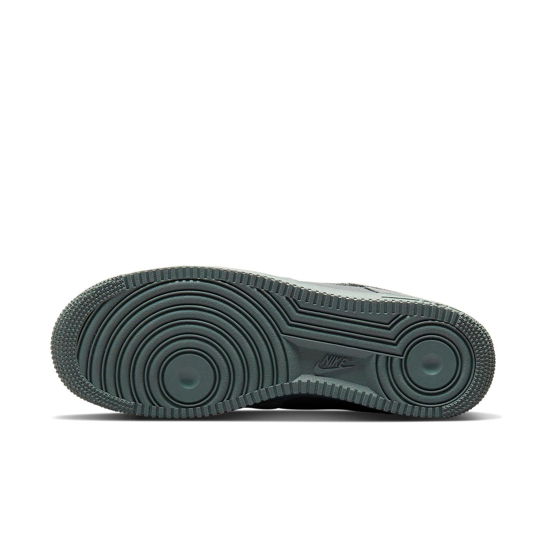 NIKE AIR FORCE 1 LOW CUT OUT SWOOSH GREY BLACK