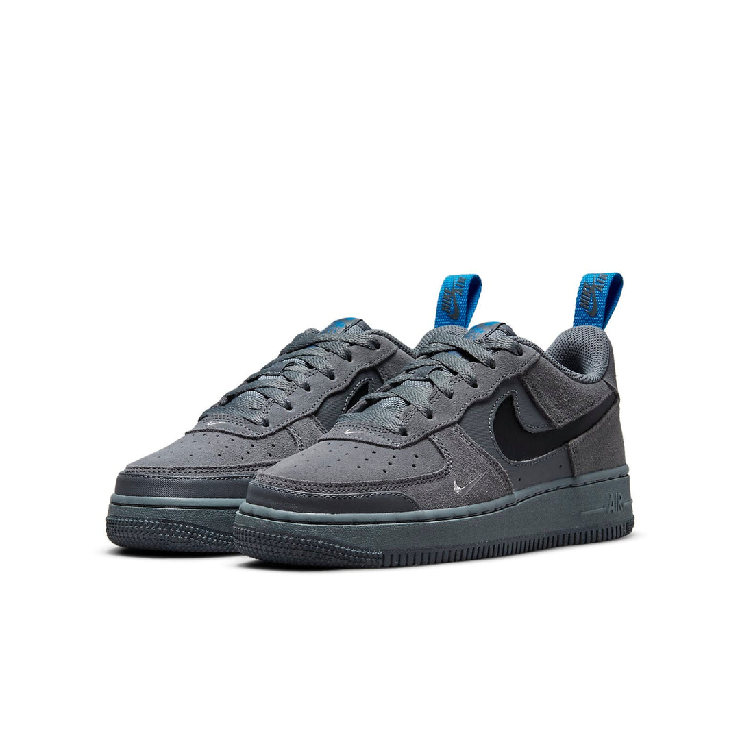 NIKE AIR FORCE 1 LOW CUT OUT SWOOSH SMOKE GREY GS