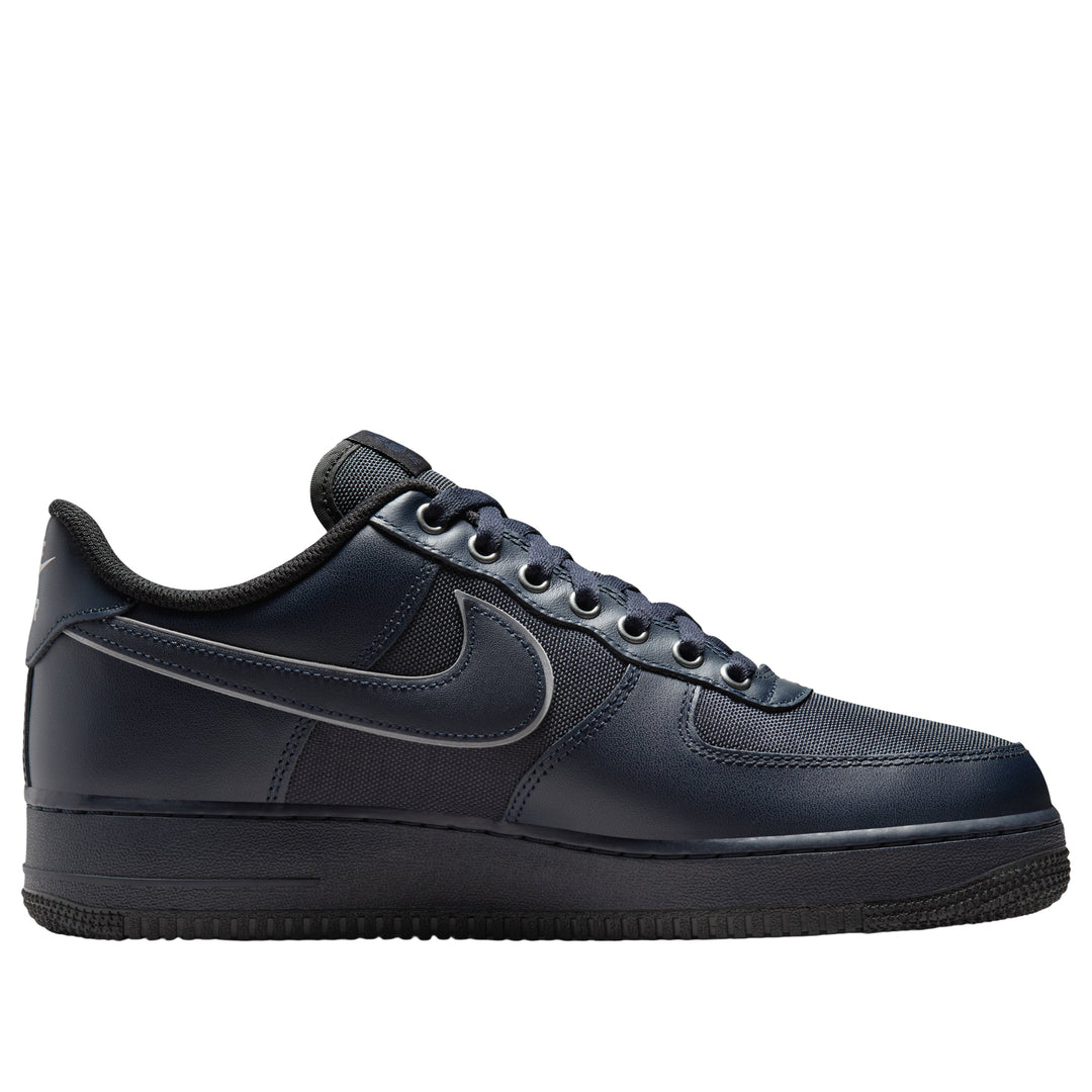 NIKE AIR FORCE 1 LOW &
