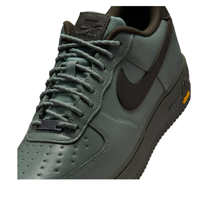NIKE AIR FORCE 1 LOW GORE-TEX VIBRAM CLAY GREEN