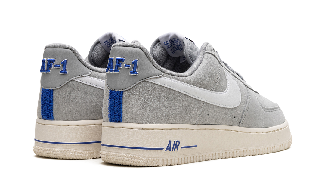 NIKE AIR FORCE 1 LOW LIGHT SMOKE GREY WHITE SAIL HYPER ROYAL