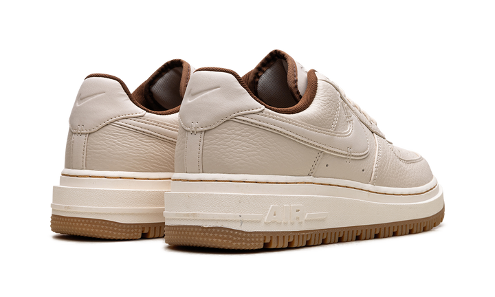 NIKE AIR FORCE 1 LOW LUXE PECAN