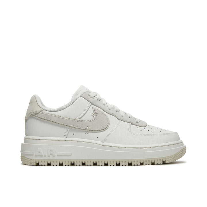 NIKE AIR FORCE 1 LOW LUXE SUMMIT WHITE LIGHT BONE