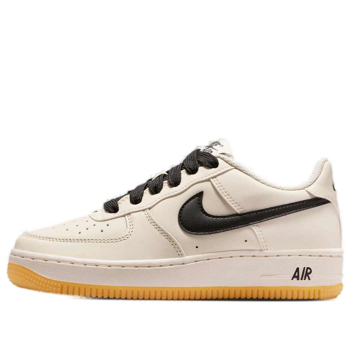 NIKE AIR FORCE 1 LOW LV8 SOFT PEARL GUM BLACK (GS)
