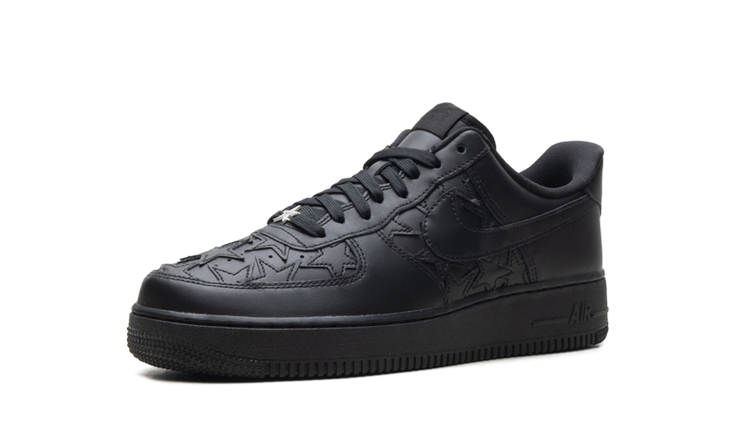 NIKE AIR FORCE 1 LOW LV8 TRIPLE BLACK STARS — Stock